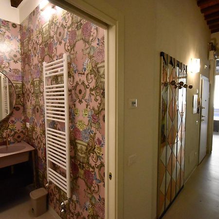 Bed and Breakfast 50Mt Dal Duomo - Casa Amasia Пьетразанта Экстерьер фото